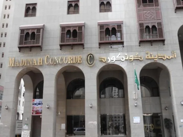 Fasad hadapan Madinah Concorde Hotel